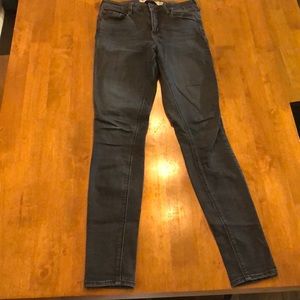 Brandy Melville skinny jeans